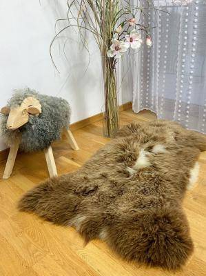 Saueskinn - Hollandske - texel-sheepskins-holland-adam-leather