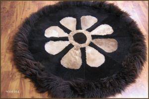 Saueskinn - Runde tepper - wondrous-round-carpets-sheepskin-adam-leather